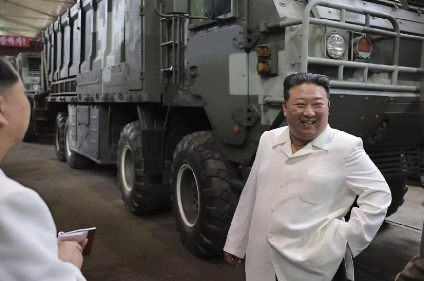 Korea ya Ruguru: Kim Jong-un yasabye ko hakongerwa umusaruro wa missile zikorwa.
