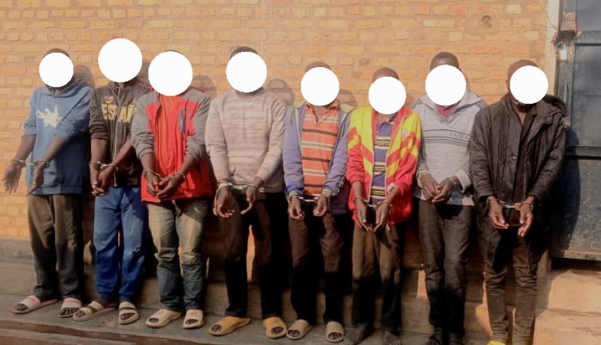 Gicumbi: Abiyita abaparakomando bafatiwe mu bucukuzi butemewe bwa zahabu