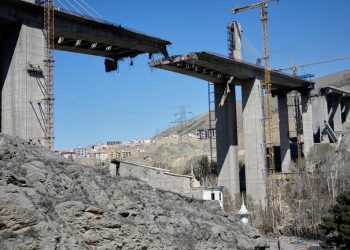 Iran Calls Out the United States Following a Deadly Attack on the B1 Bridge Near Tehran